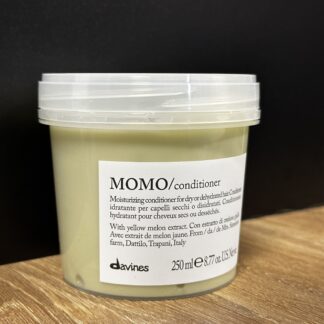 MOMO Сonditioner