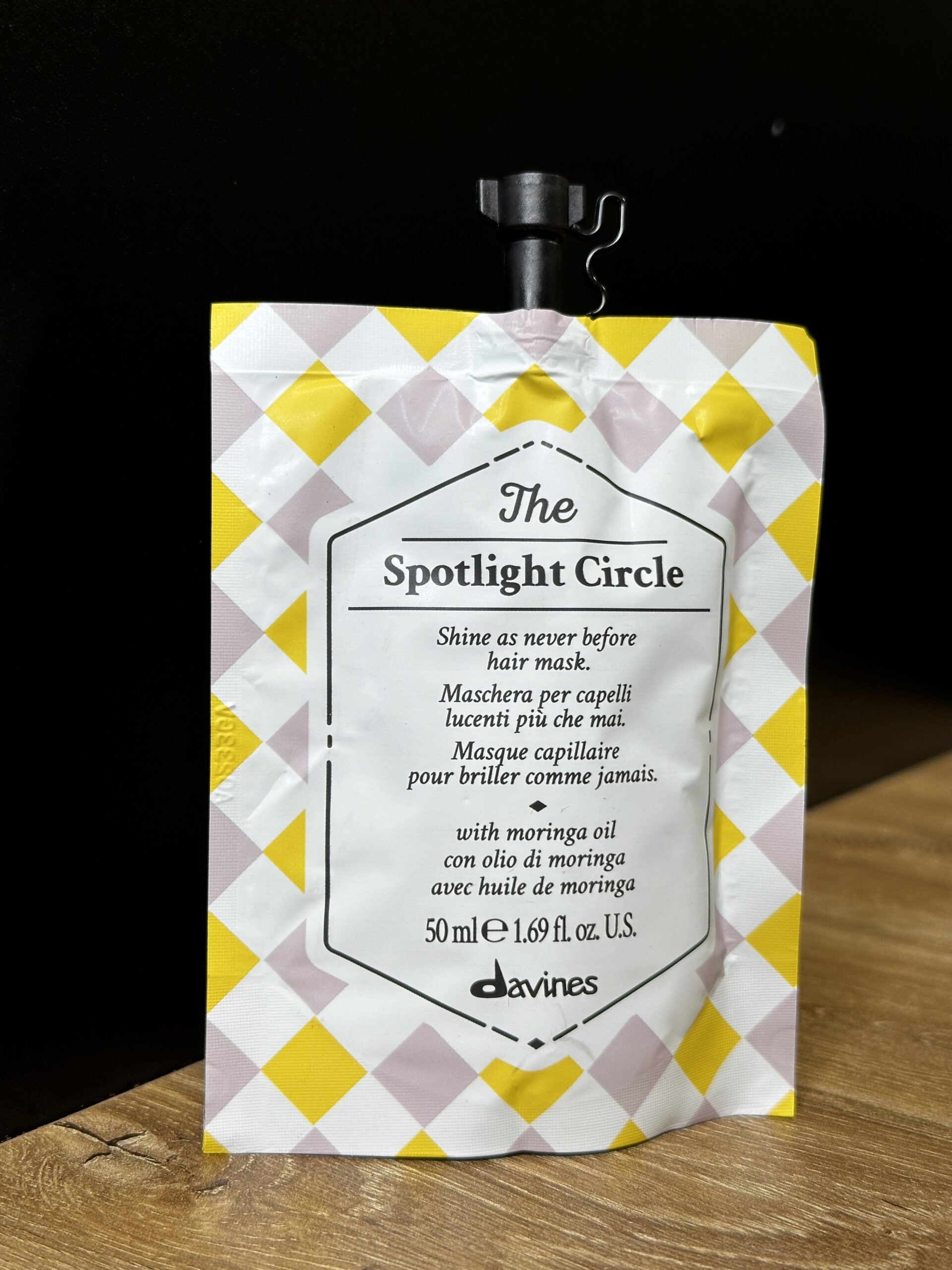 THE SPOTLIGHT CIRCLE